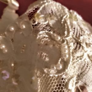 Victoria Secret Cream 34B Bra